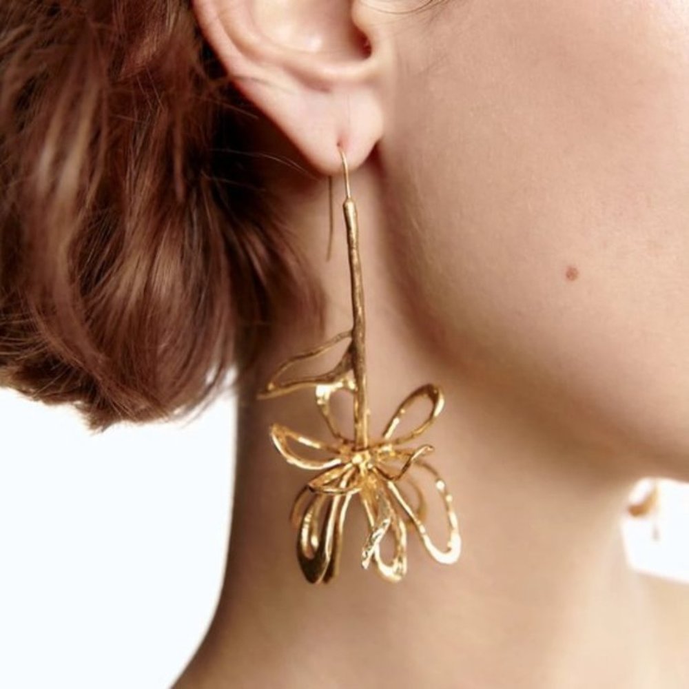 ♡Golden Flower Earrings♡